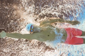 开云中国-_蓝天白云下：乡村网球趣味挑战赛_，乡村网球场